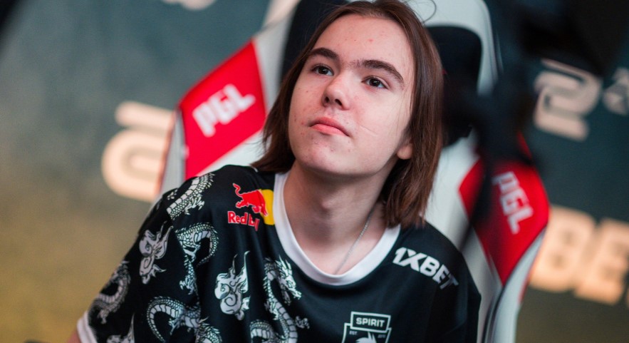 LNG打破面对JDG的联赛八连败，上次战胜要追溯到21年夏